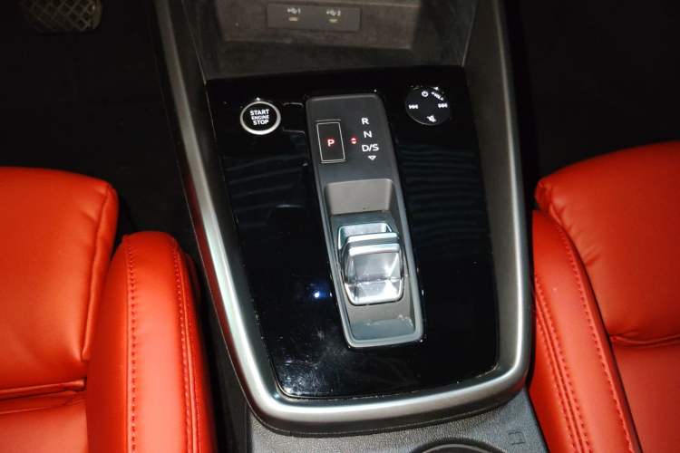 Used Audi A3 2022 A3L Limousine 35 TFSI Progressive Sport Edition Gear Lever