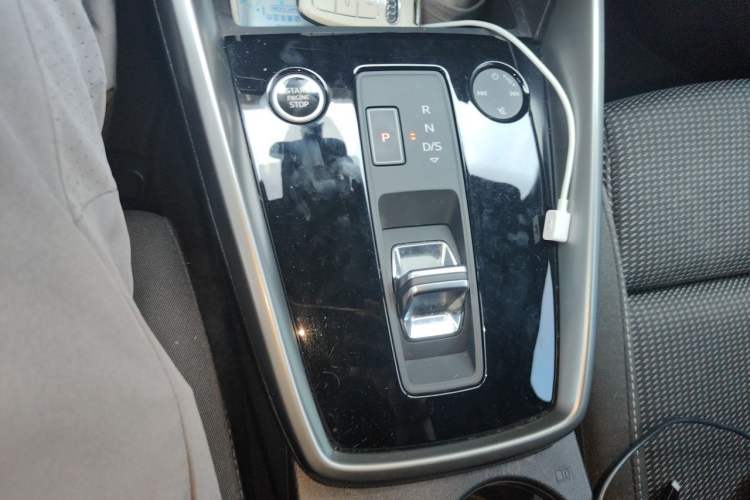 Used Audi A3 2022 A3L Limousine 35 TFSI Progressive Sport Edition Gear Lever