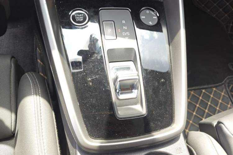 Used Audi A3 2022 Sportback 35 TFSI Fashionable Sports Model Gear Lever