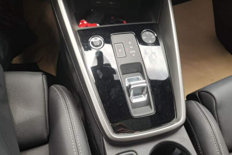 Used Audi A3 2022 Sportback 35 TFSI Fashionable Sports Model Gear Lever