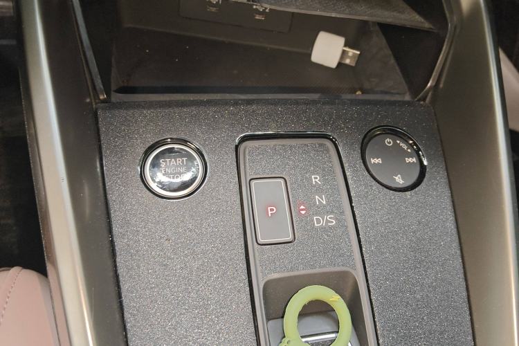 Used Audi A3 2022 Sportback 35 TFSI Fashionable Sports Model Gear Lever