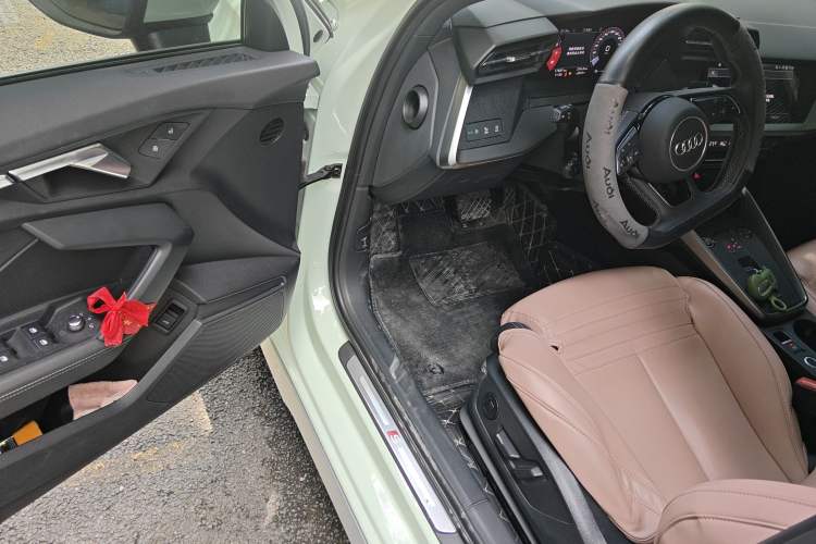 Used Audi A3 2022 Sportback 35 TFSI Fashionable Sports Model Interior 3