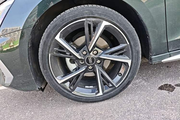 Used Audi A3 2022 Sportback 35 TFSI Fashionable Sports Model Left Front Wheel Hub