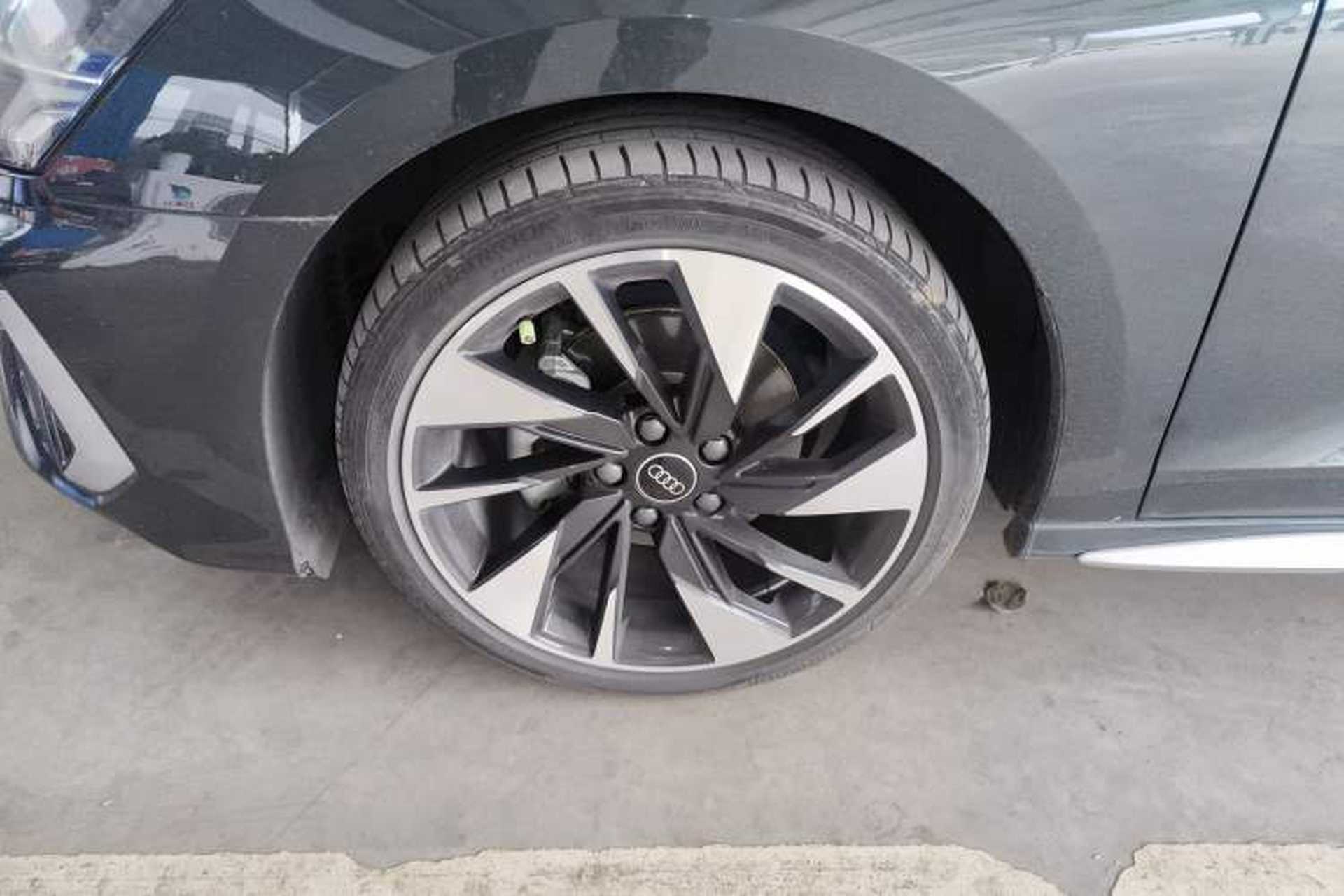 Used Audi A3 2022 A3L Limousine 35 TFSI Fashion Sport Model Left Front Wheel Hub