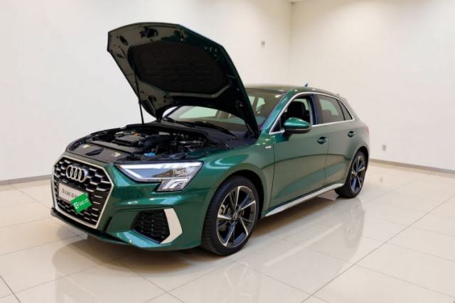 Audi A3 2022 Sportback 35 TFSI Fashionable Sports Model с пробегом