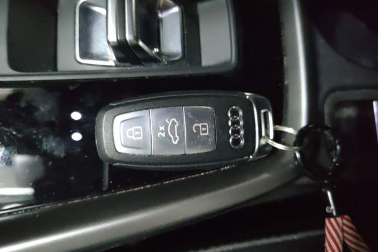 Used Audi A3 2022 Sportback 35 TFSI Fashionable Sports Model Vehicle Key