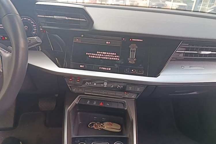 Used Audi A3 2022 Sportback 35 TFSI Fashionable Sports Model Audio And AC Panel