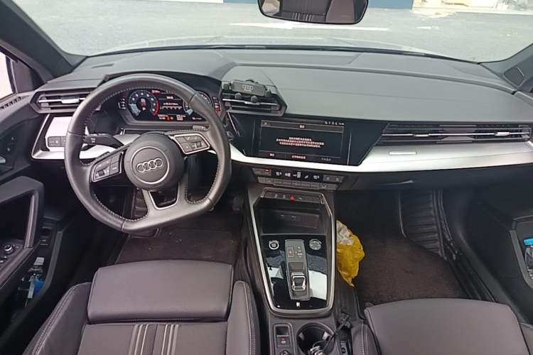 Used Audi A3 2022 A3L Limousine 35 TFSI Fashion Sport Model Center Console
