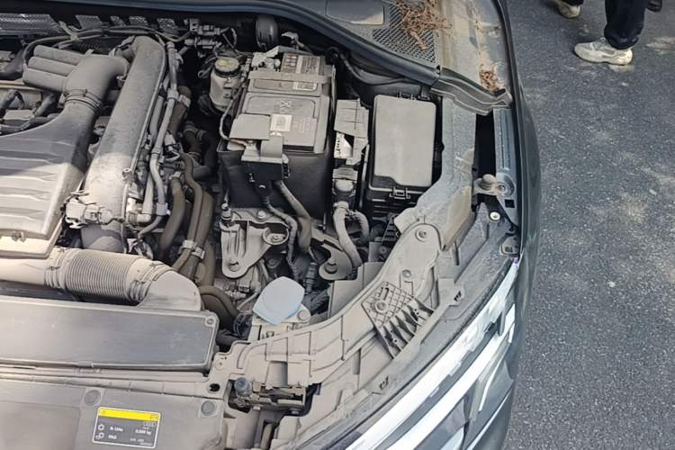 Used Audi A3 2022 Sportback 35 TFSI Fashionable Sports Model Engine Bay Left