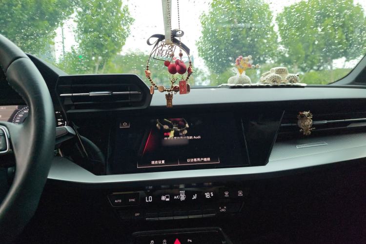 Used Audi A3 2022 Sportback 35 TFSI Fashionable Sports Model Audio And AC Panel