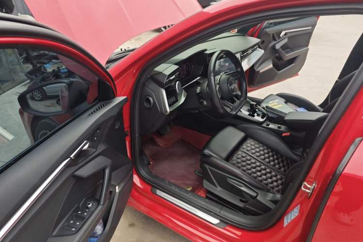 Used Audi A3 2022 Sportback 35 TFSI Advanced Style Edition Driver Seat