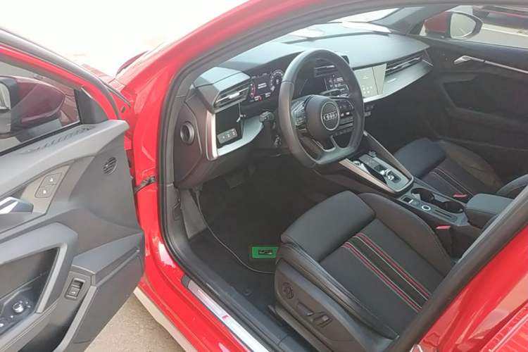 Used Audi A3 2022 Sportback 35 TFSI Fashionable Sports Model Driver Seat