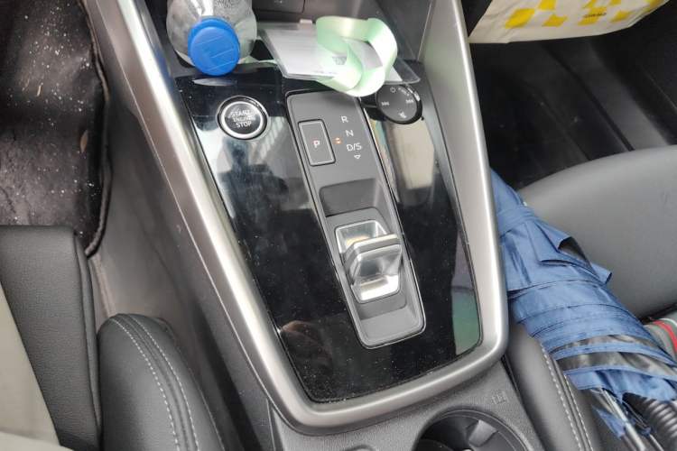 Used Audi A3 2022 A3L Limousine 35 TFSI Fashion Sport Model Gear Lever