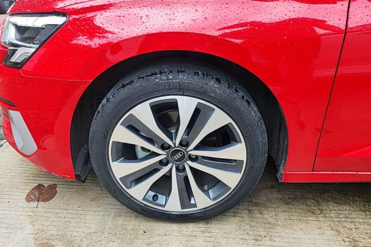 Used Audi A3 2022 A3L Limousine 35 TFSI Ambition Style Edition Left Front Wheel Hub