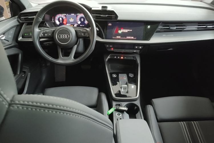 Used Audi A3 2022 Sportback 35 TFSI Fashionable Sports Model Center Console