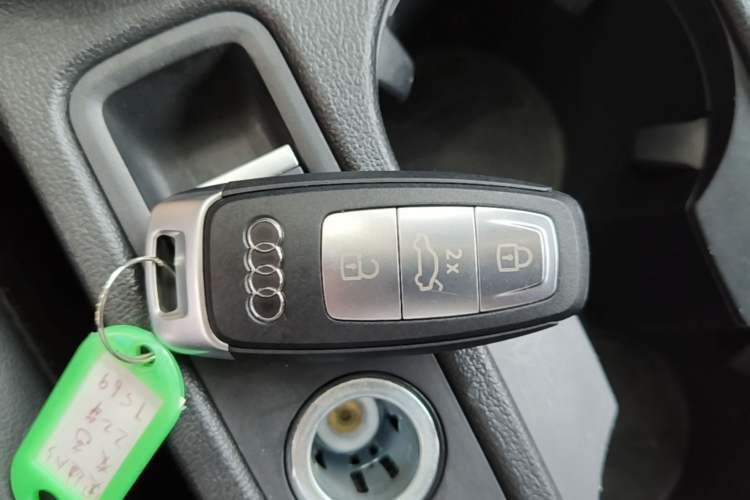 Used Audi A3 2022 Sportback 35 TFSI Fashionable Sports Model Vehicle Key