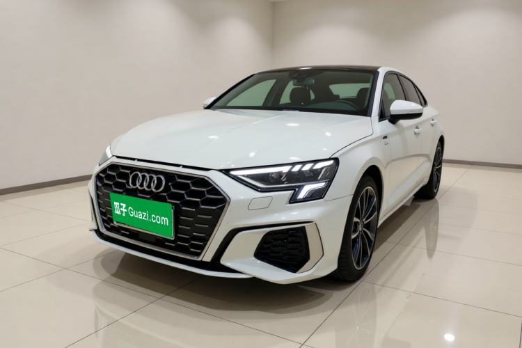 Audi A3 2022 Sportback 35 TFSI Fashionable Sports Model مستعملة Guazi used car, China used car export, Used car for sale, Used  cars, Cheapest cars for sale