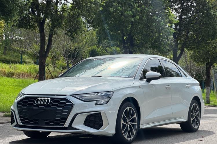 Gebrauchter Audi A3 2022 A3L Limousine 35 TFSI Progressive Sport Edition Guazi used car, China used car export, Used car for sale, Used  cars, Cheapest cars for sale