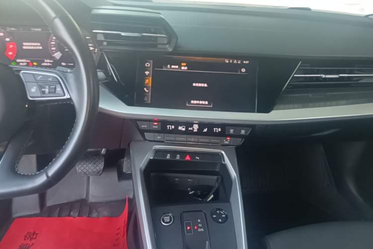 Used Audi A3 2022 Sportback 35 TFSI Fashionable Sports Model Audio And AC Panel