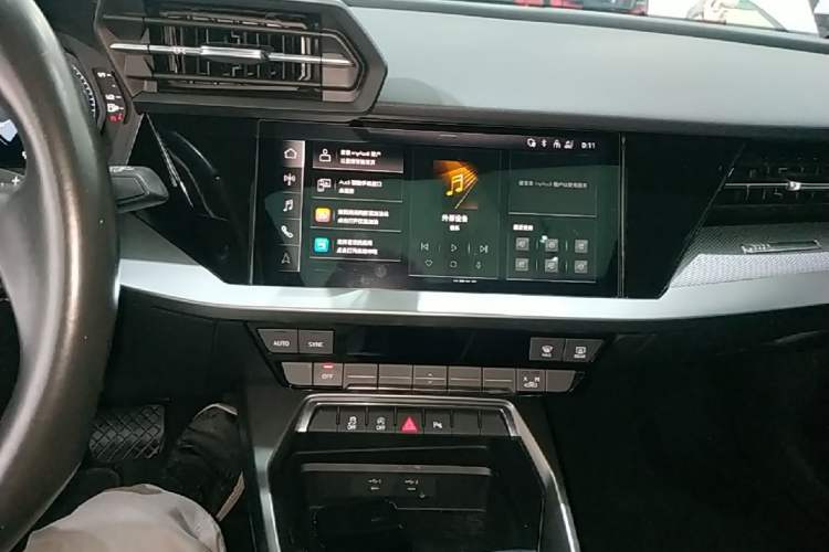 Used Audi A3 2022 Sportback 35 TFSI Fashionable Sports Model Audio And AC Panel