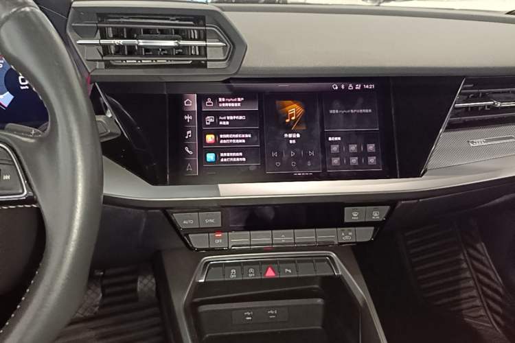 Used Audi A3 2022 A3L Limousine 35 TFSI Fashion Sport Model Audio And AC Panel