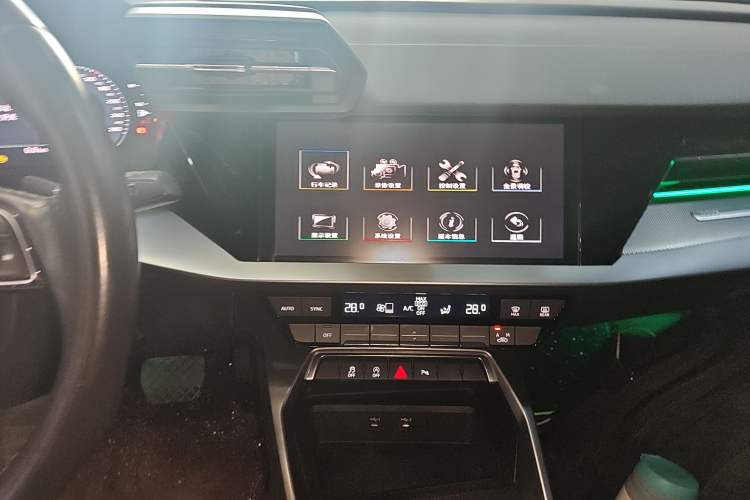 Used Audi A3 2022 A3L Limousine 35 TFSI Fashion Sport Model Audio And AC Panel