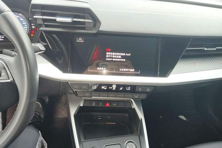 Used Audi A3 2022 A3L Limousine 35 TFSI Fashion Sport Model Audio And AC Panel