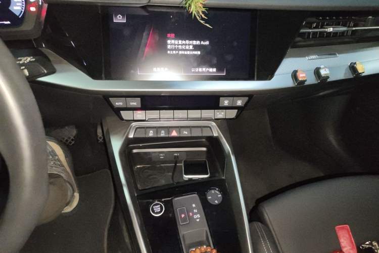 Used Audi A3 2022 Sportback 35 TFSI Fashionable Sports Model Audio And AC Panel