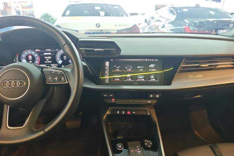 Used Audi A3 2022 Sportback 35 TFSI Fashionable Sports Model Audio And AC Panel