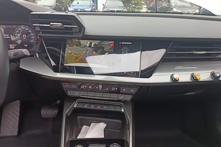 Used Audi A3 2022 Sportback 35 TFSI Fashionable Sports Model Audio And AC Panel