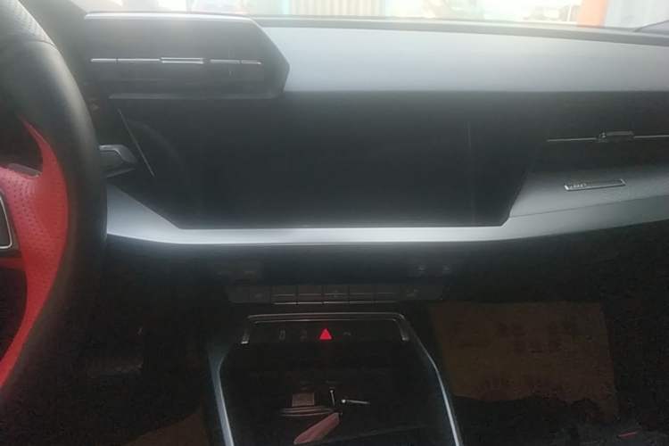 Used Audi A3 2022 Sportback 35 TFSI Fashionable Sports Model Audio And AC Panel
