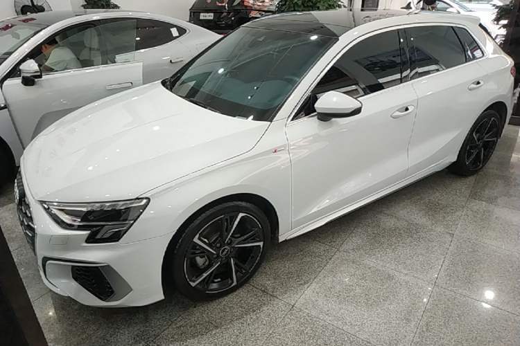 Used Audi A3 2022 Sportback 35 TFSI Fashionable Sports Model Guazi used car, China used car export, Used car for sale, Used  cars, Cheapest cars for sale