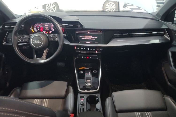 Used Audi A3 2022 Sportback 35 TFSI Fashionable Sports Model Center Console