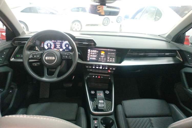 Used Audi A3 2022 A3L Limousine 35 TFSI Fashionable and Elegant Model Center Console