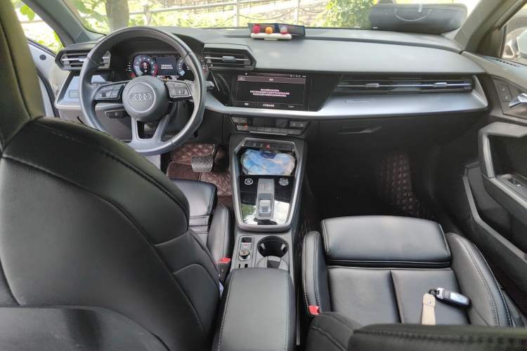Used Audi A3 2022 A3L Limousine 35 TFSI Progressive Sport Edition Center Console