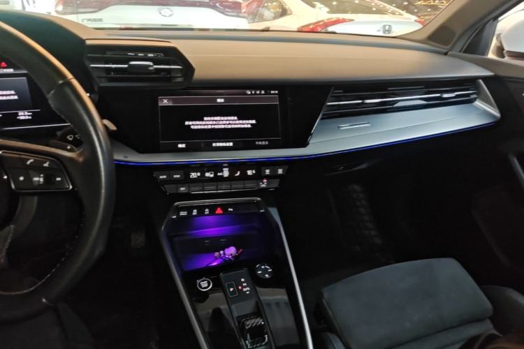 Used Audi A3 2022 A3L Limousine 35 TFSI Luxury Sport Edition Center Console