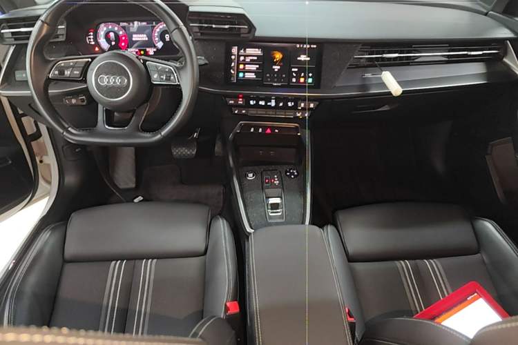 Used Audi A3 2022 Sportback 35 TFSI Fashionable Sports Model Center Console
