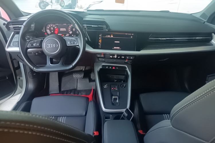 Used Audi A3 2022 Sportback 35 TFSI Fashionable Sports Model Center Console