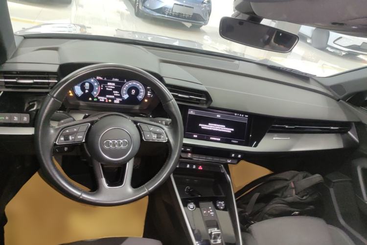 Used Audi A3 2022 A3L Limousine 35 TFSI Ambition Style Edition Center Console