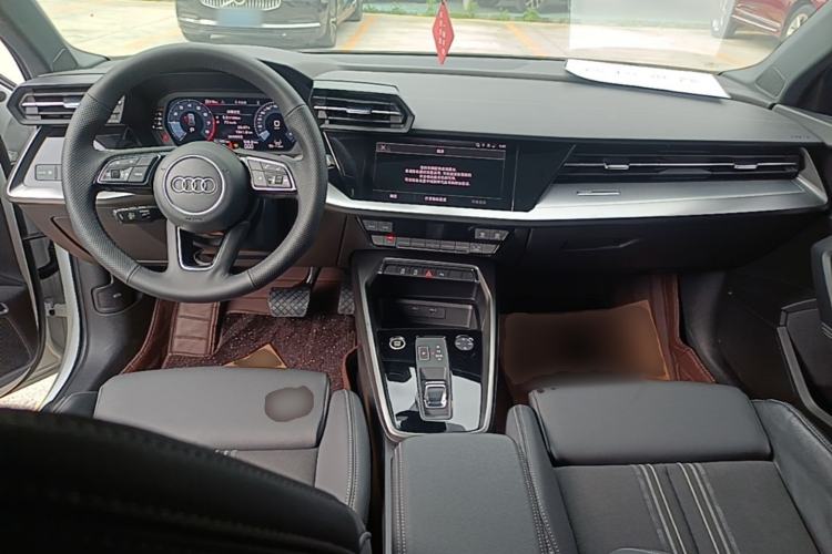 Used Audi A3 2022 Sportback 35 TFSI Fashionable Sports Model Center Console
