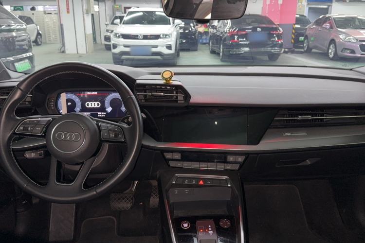 Used Audi A3 2022 Sportback 35 TFSI Fashionable Sports Model Center Console