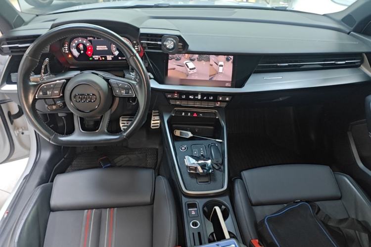 Used Audi A3 2022 Sportback 35 TFSI Fashionable Sports Model Center Console