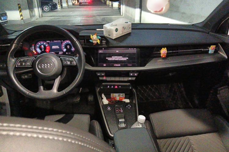 Used Audi A3 2022 A3L Limousine 35 TFSI Fashionable and Elegant Model Center Console