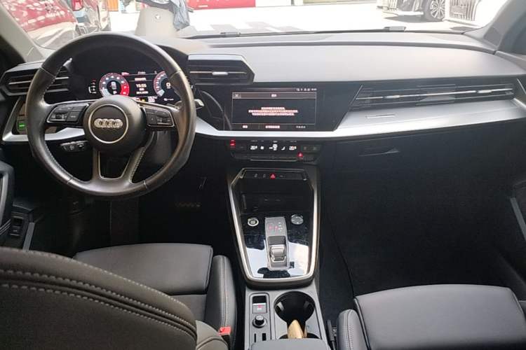Used Audi A3 2022 A3L Limousine 35 TFSI Fashion Sport Model Center Console