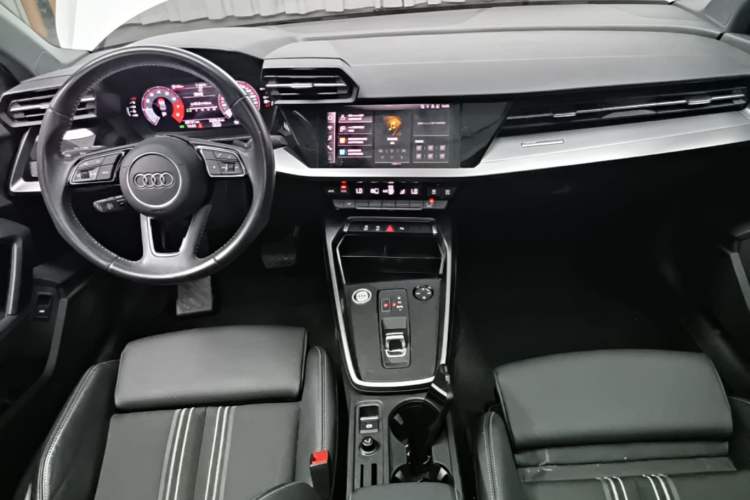 Used Audi A3 2022 A3L Limousine 35 TFSI Fashion Sport Model Center Console
