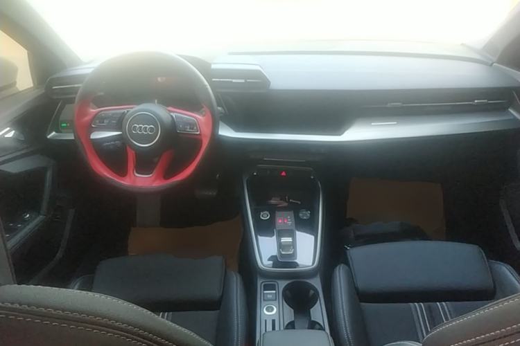 Used Audi A3 2022 Sportback 35 TFSI Fashionable Sports Model Center Console