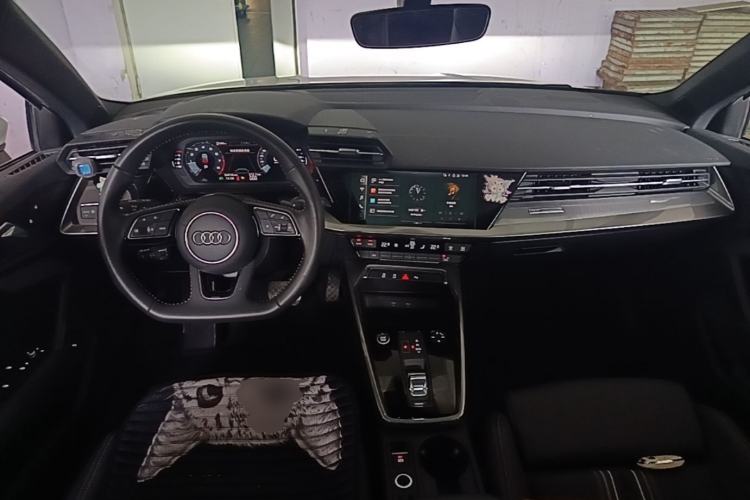 Used Audi A3 2022 Sportback 35 TFSI Fashionable Sports Model Center Console