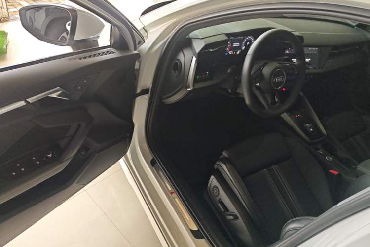 Used Audi A3 2022 Sportback 35 TFSI Fashionable Sports Model Driver Seat