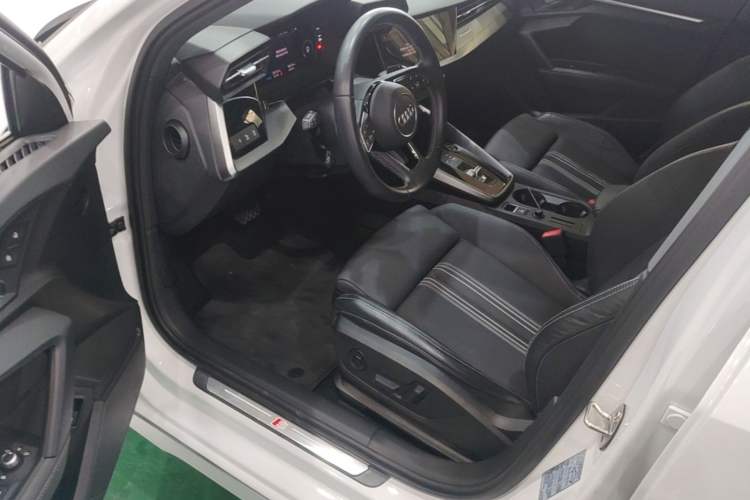 Used Audi A3 2022 Sportback 35 TFSI Fashionable Sports Model Driver Seat