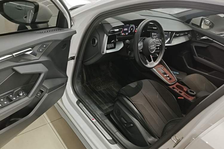 Used Audi A3 2022 Sportback 35 TFSI Fashionable Sports Model Driver Seat
